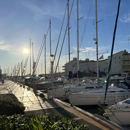Apartment Grand 3 Pieces Avec Terrasse, Lave-linge Et Lave-vaisselle, Animaux Acceptes - Fr-1-702-24 Agde